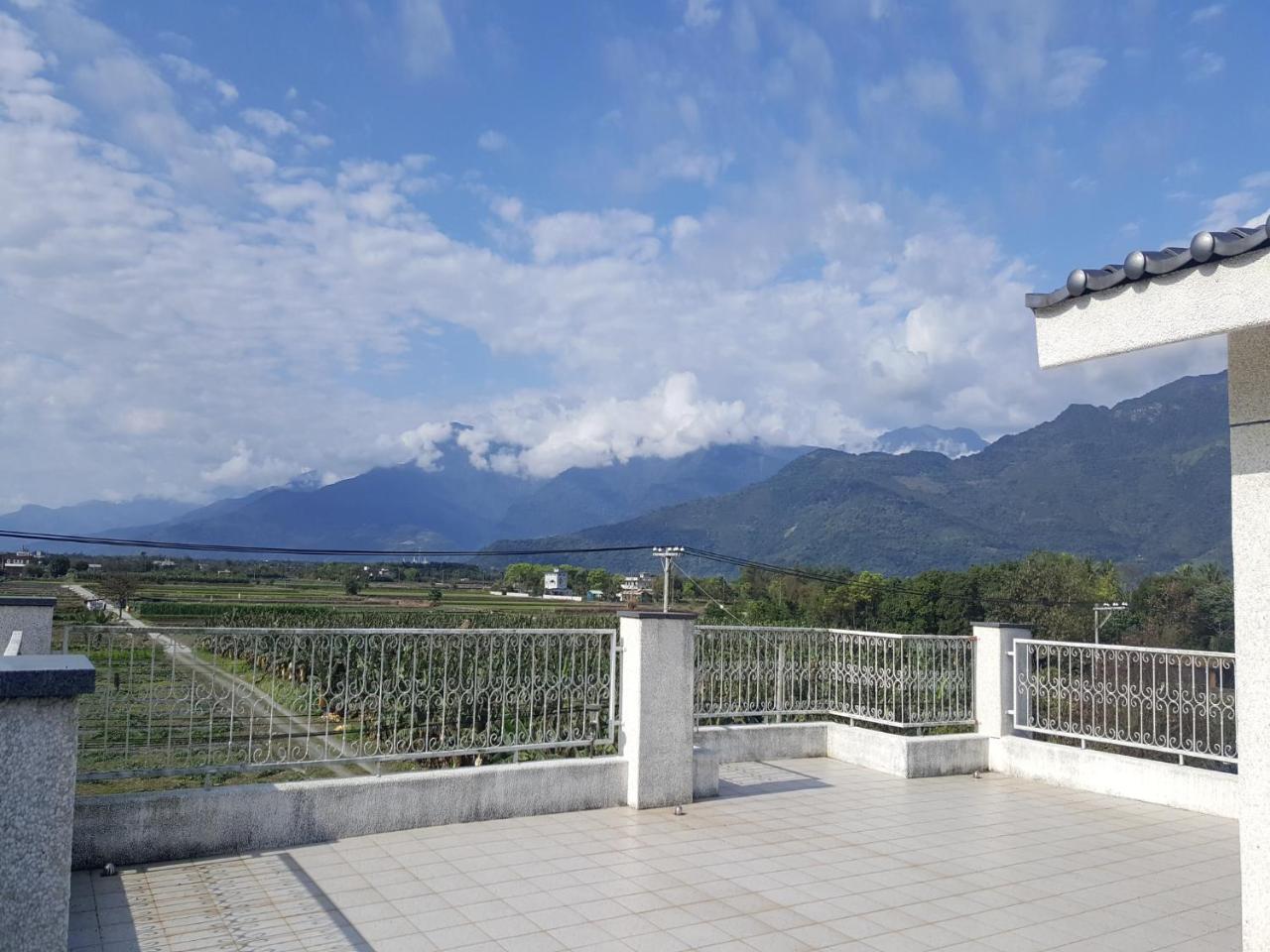 Yi Tian Homestay Fenglin Exterior foto